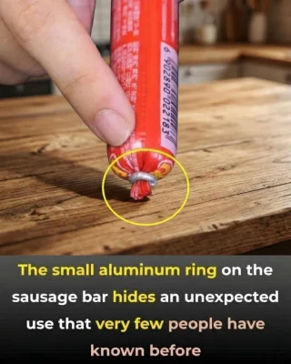 What the Small Aluminum Ring on Sausage Sticks Is Used For.. see more 👇