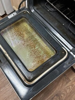 How To Remove Years of Grease and Grime From Your Oven – The Ultimate Deep Clean (Without Toxic Fumes!)😱read is in the first comment ⤵️