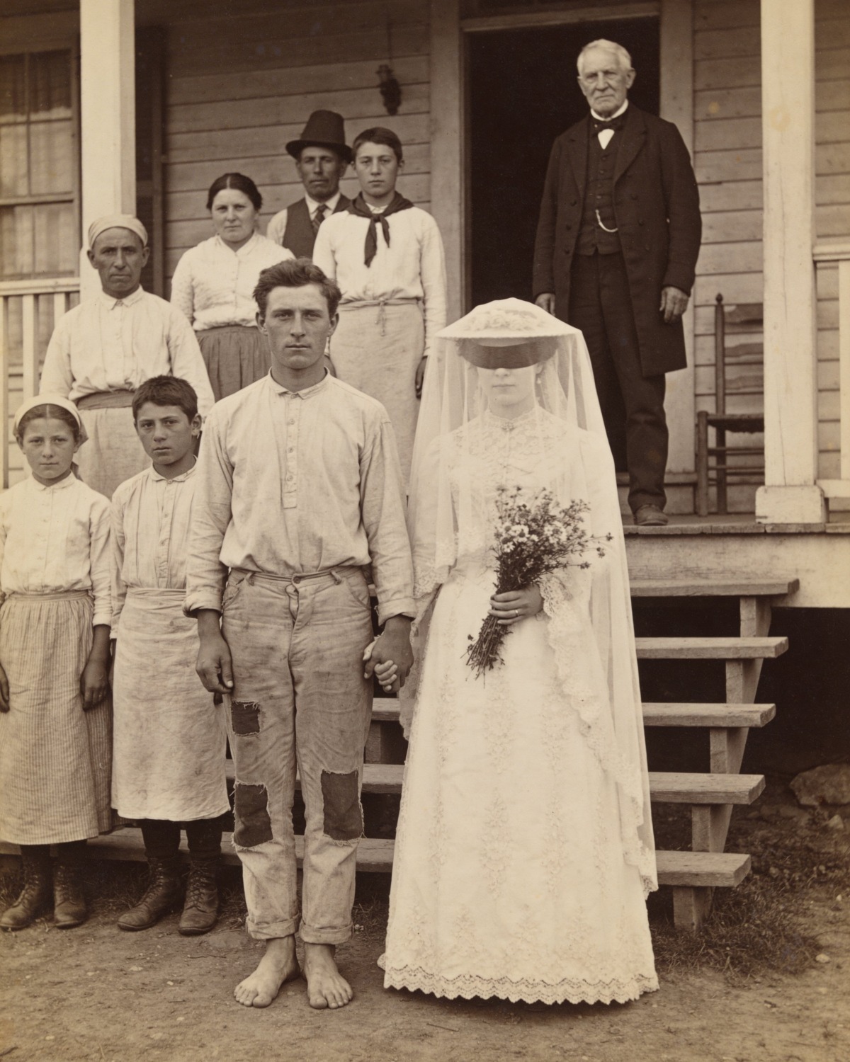“The father married off his daughter, who was blind from birth, to a beggar — and what happened afterward surprised many people.”