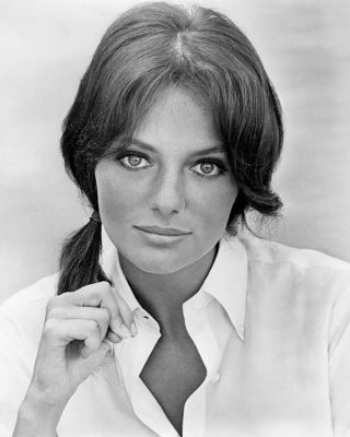 At 81, this star’s authentic beauty defies time and Hollywood.
